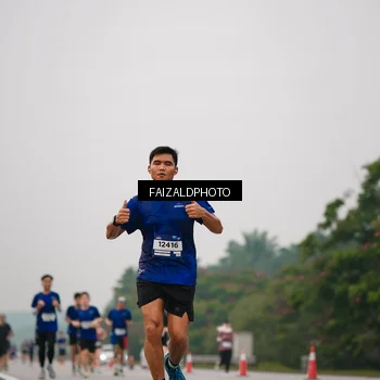 Runner Photo 7433670