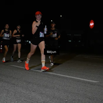 Runner Photo 7433691