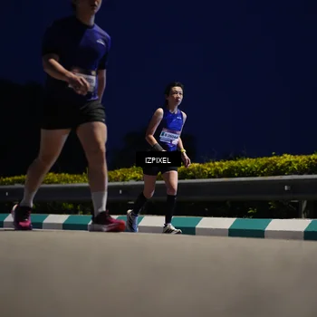 Runner Photo 7433713