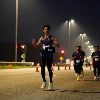 Runner Photo 7433718