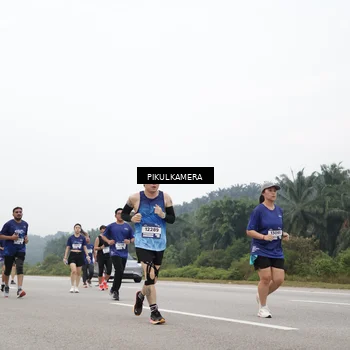 Runner Photo 7433728