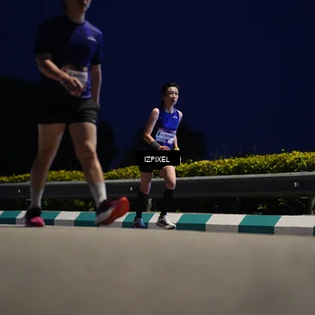 Runner Photo 7433737