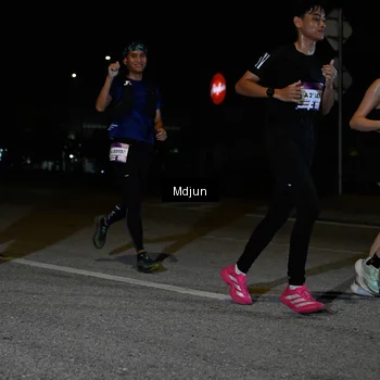 Runner Photo 7433743