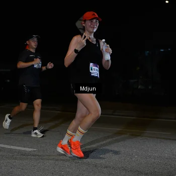 Runner Photo 7433750