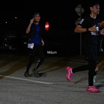 Runner Photo 7433752
