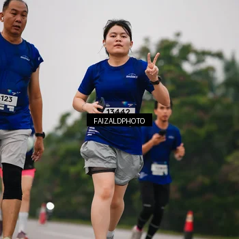 Runner Photo 7433763