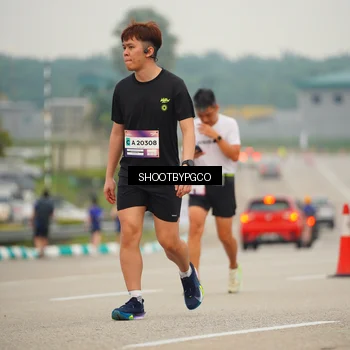 Runner Photo 7433764