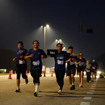 Runner Photo 7433769