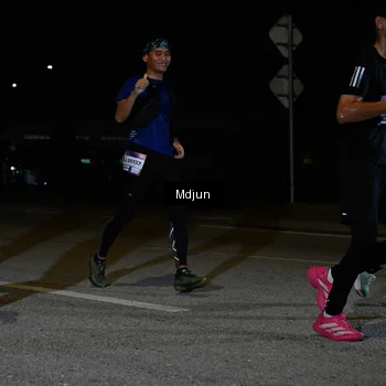 Runner Photo 7433774