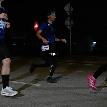 Runner Photo 7433775