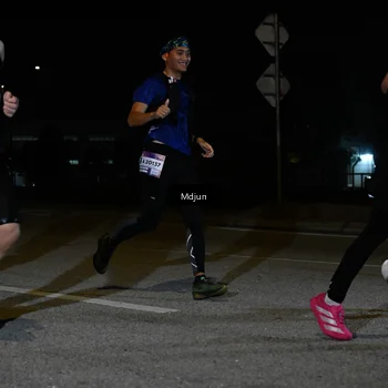Runner Photo 7433777