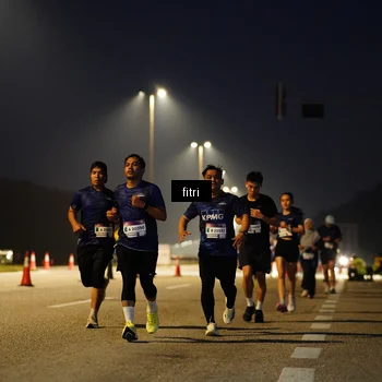 Runner Photo 7433806