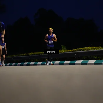 Runner Photo 7433850