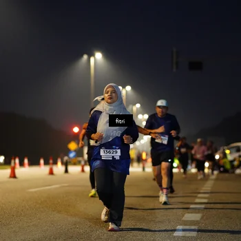 Runner Photo 7433856