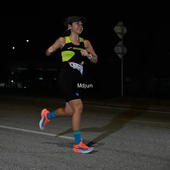 Runner Photo 7433861