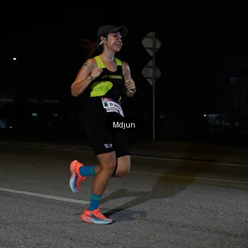 Runner Photo 7433863
