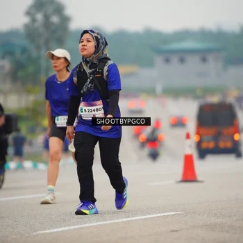 Runner Photo 7433871