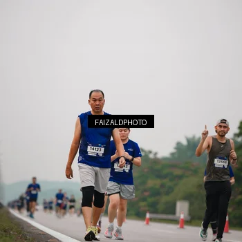 Runner Photo 7433881