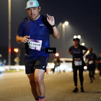 Runner Photo 7433922