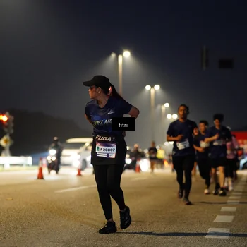 Runner Photo 7433923