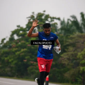 Runner Photo 7433936