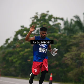 Runner Photo 7433943