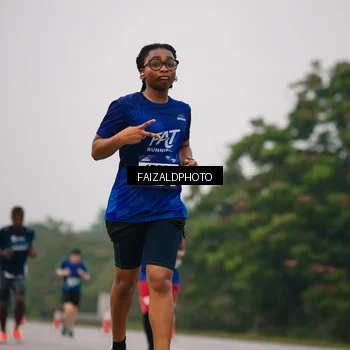 Runner Photo 7433948