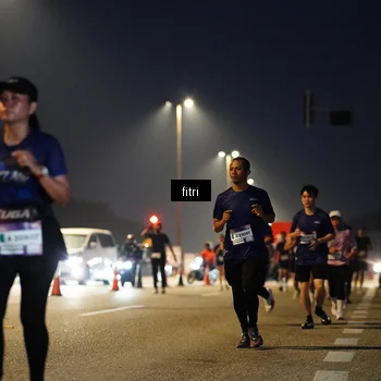 Runner Photo 7433951