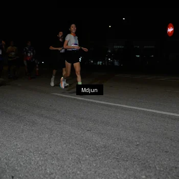 Runner Photo 7433954