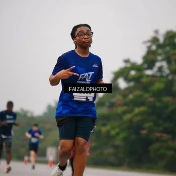 Runner Photo 7433958