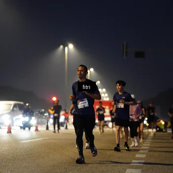 Runner Photo 7433966