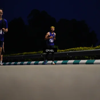 Runner Photo 7433972