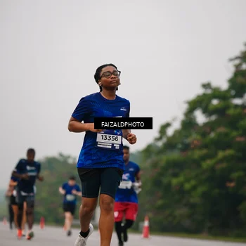 Runner Photo 7433973