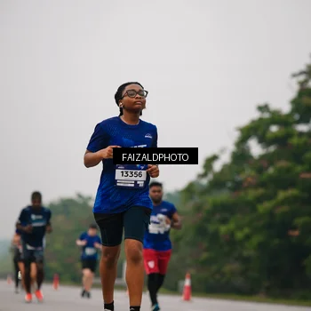 Runner Photo 7433980