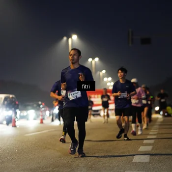 Runner Photo 7433982
