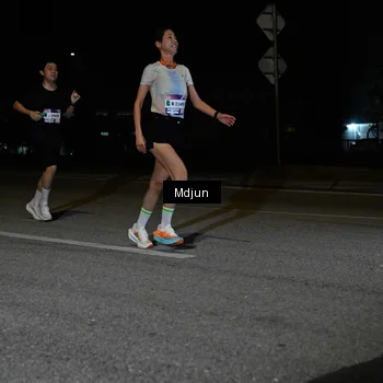 Runner Photo 7433986