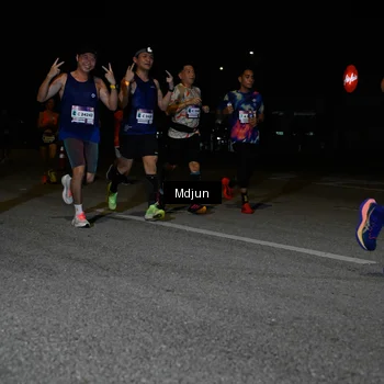 Runner Photo 7433987