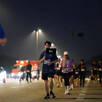 Runner Photo 7433991