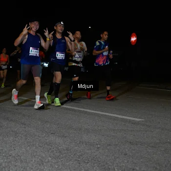 Runner Photo 7433996