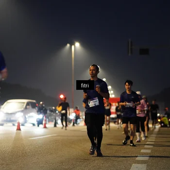 Runner Photo 7433998
