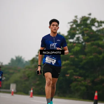 Runner Photo 7433999