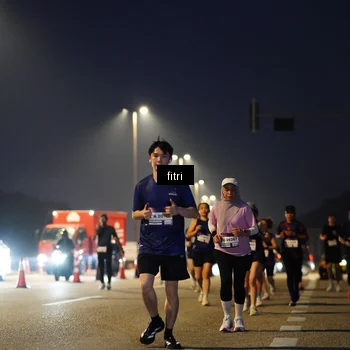 Runner Photo 7434000