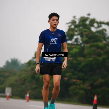 Runner Photo 7434001