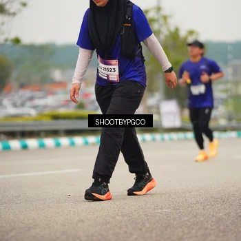Runner Photo 7434003