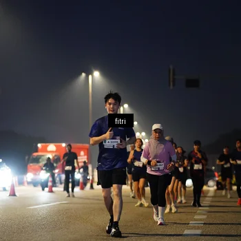 Runner Photo 7434019