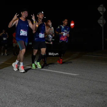 Runner Photo 7434021