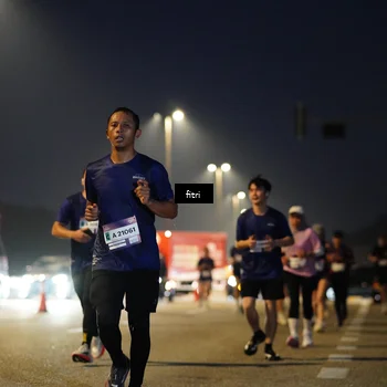 Runner Photo 7434033