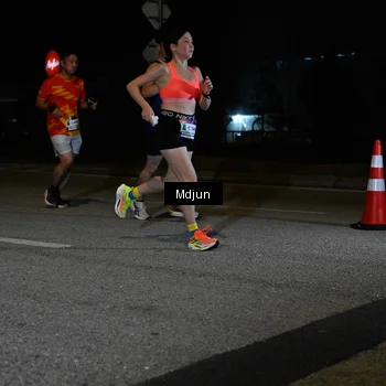 Runner Photo 7434049