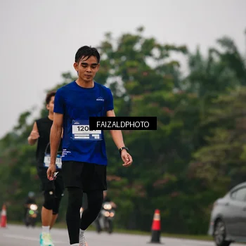 Runner Photo 7434051