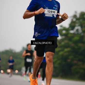 Runner Photo 7434065
